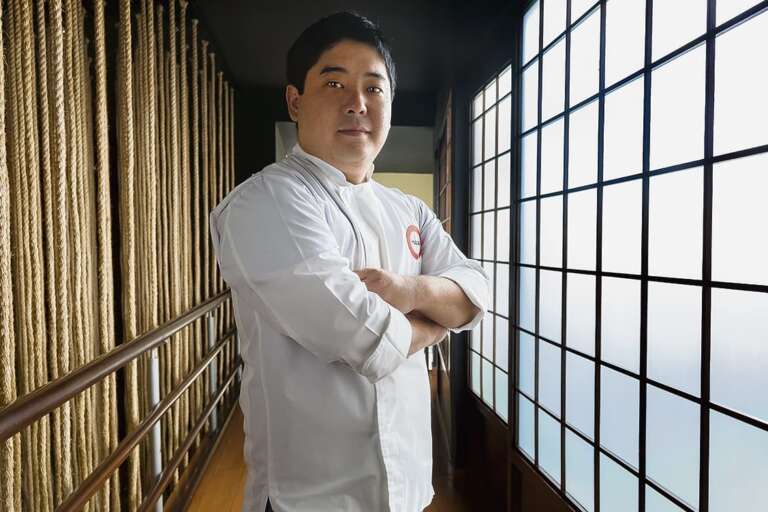 Mitsuharu Tsumura es el cocinero que está detrás de Maido